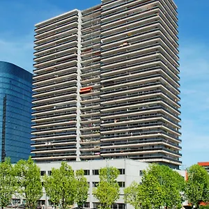 - - - - - Au Sixieme Ciel - - - - - Brüssel